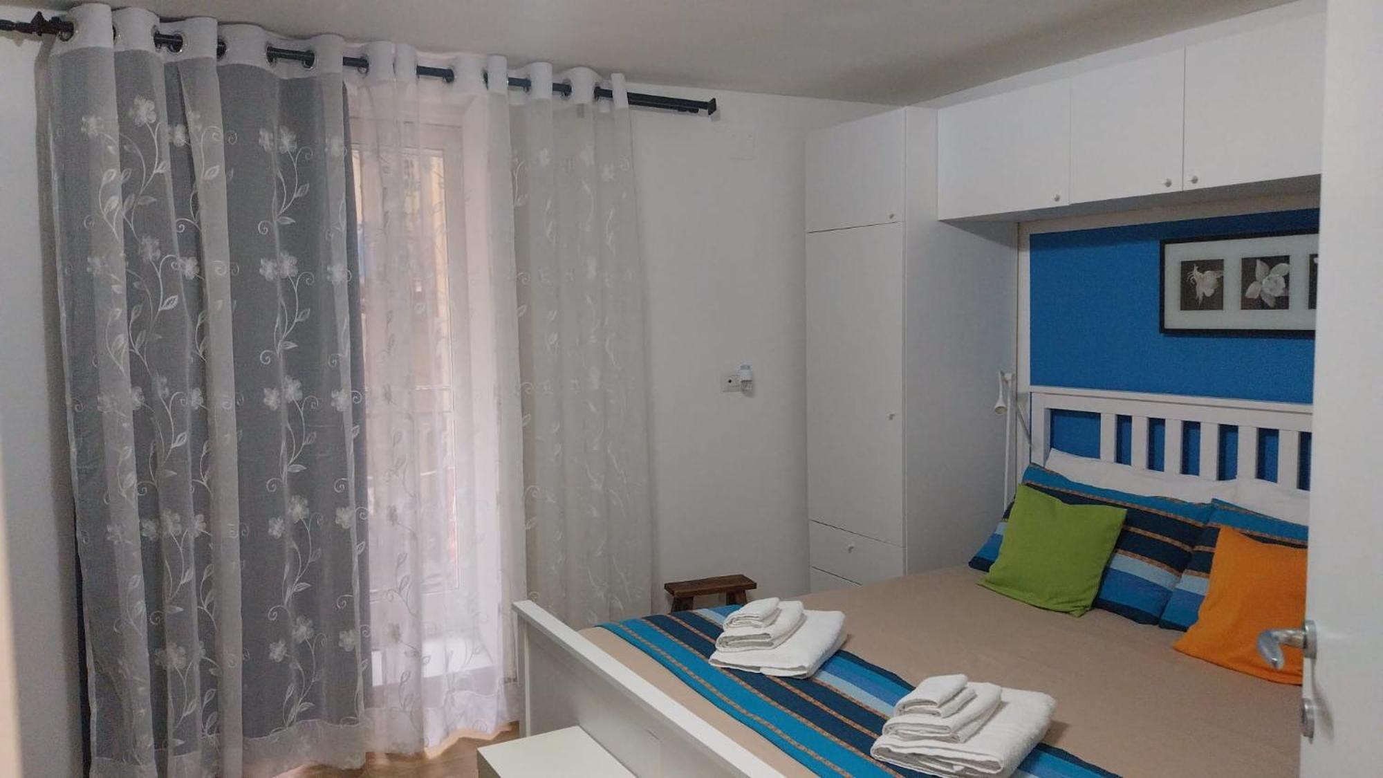 New Little House Hotel Napoli Bagian luar foto